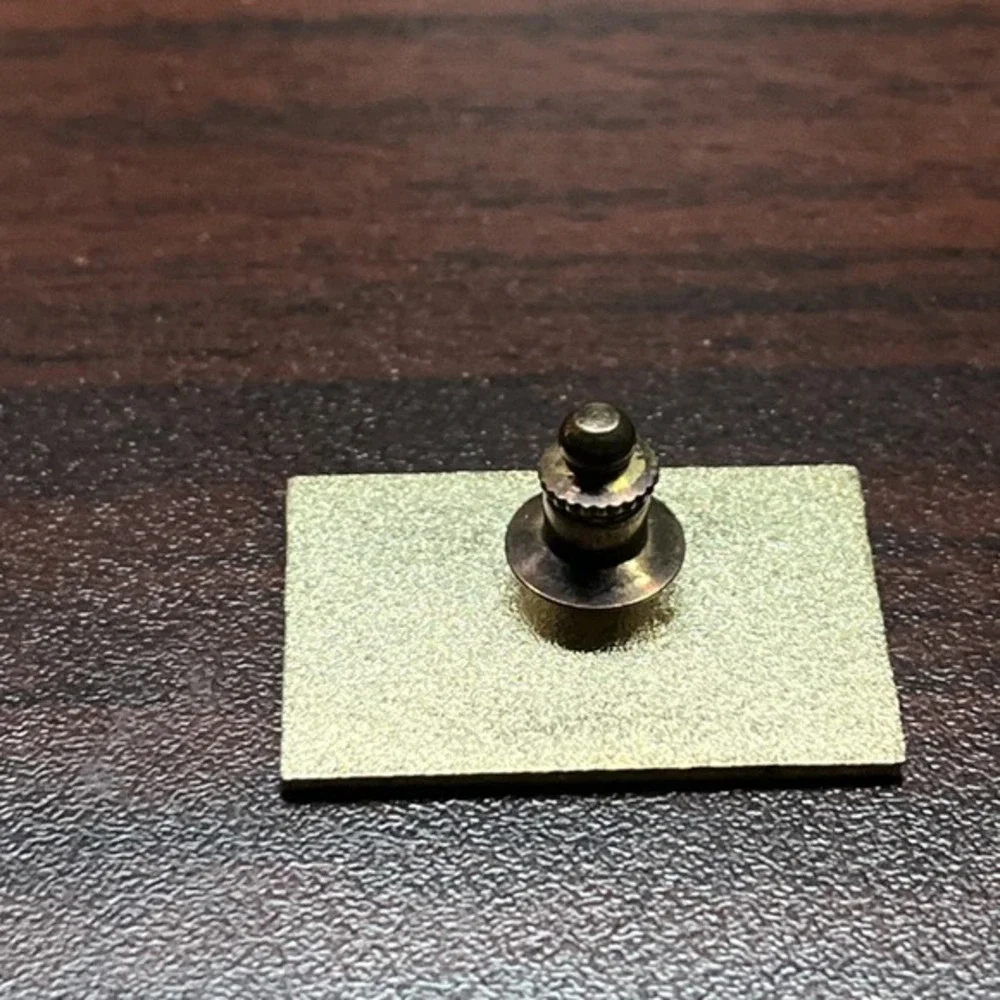 Rotary Club District 7040 Ontario‎ Canada Lapel Hat Pin